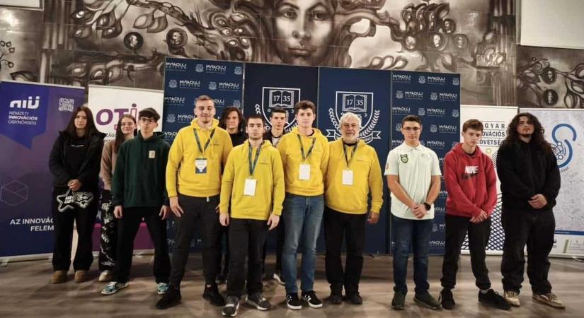 BánkiRobot: két dobogós helyezés az innovációs versenyen