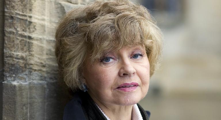 Meghalt Prunella Scales, a Waczak szálló sztárja