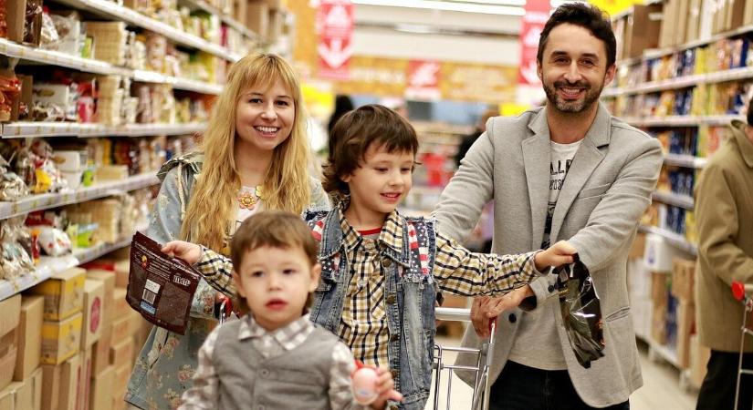 A többgyerekes anyák szja-mentessége mellett is megmaradnak a családi adókedvezmények