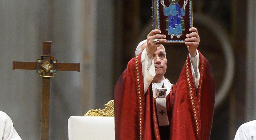 Rendkívüli magyar dolgot őriz XIV. Leó pápa a Vatikánban, nem akárki adta neki