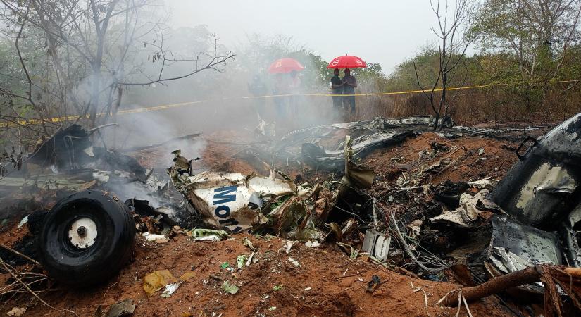 Nyolc magyar turistával a fedélzetén lezuhant egy kisrepülőgép Kenyában, senki sem élte túl