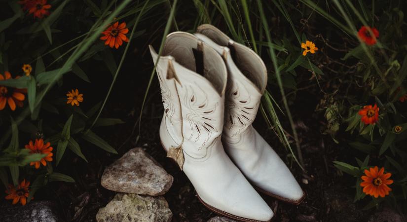 A váratlan csizmatrend, amitől minden szetted azonnal menőbb lesz