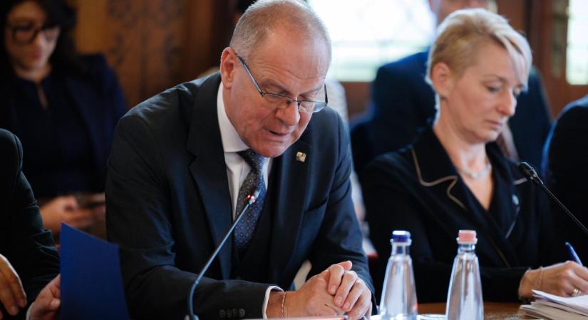 Az uniós forrásokról beszélt Navracsics Tibor