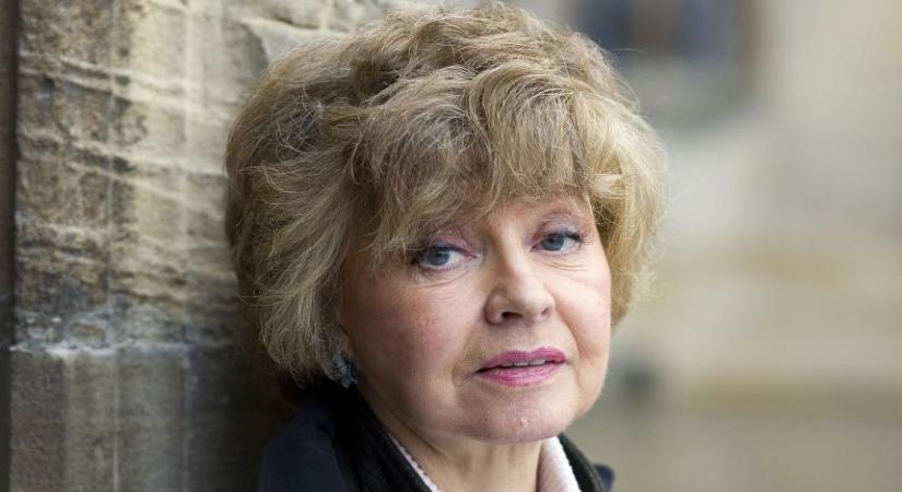 Elhunyt Prunella Scales brit színésznő, a Waczak Szálló Sybilje