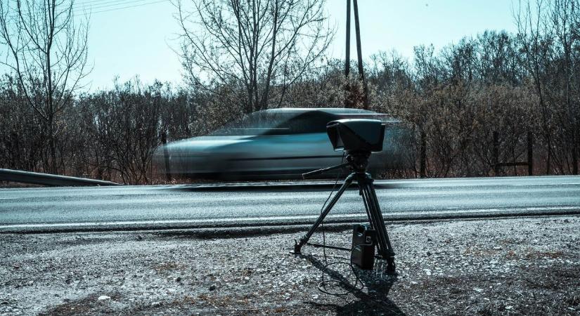 Ez komoly: több mint 1000 gyorshajtóra csaptak le, a részegek sem úszták meg