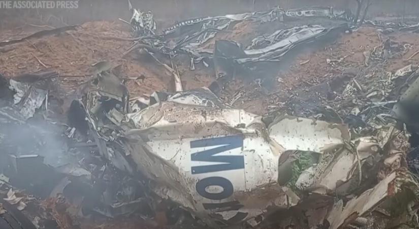 Magyar turistákkal teli gép zuhant le Kenyában