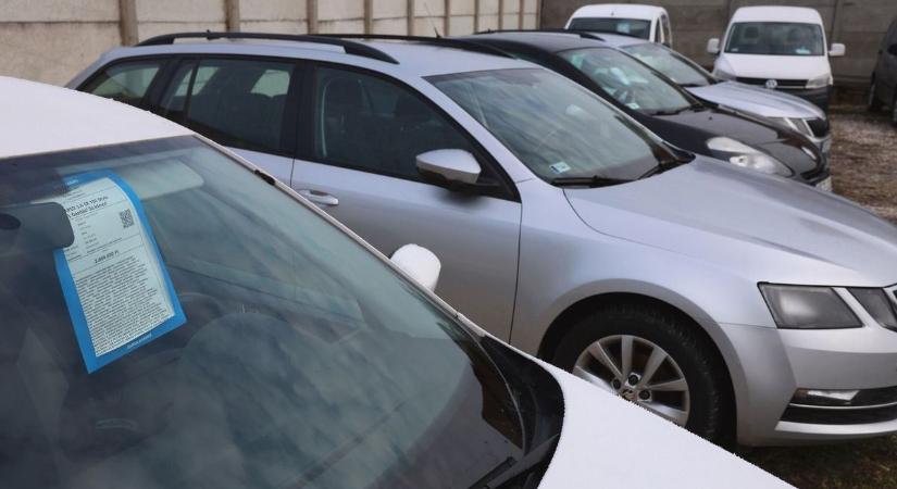 Használt autó, drága meglepetés - Ezek a kötelező költések, hogy boldogan autózz el a naplementében