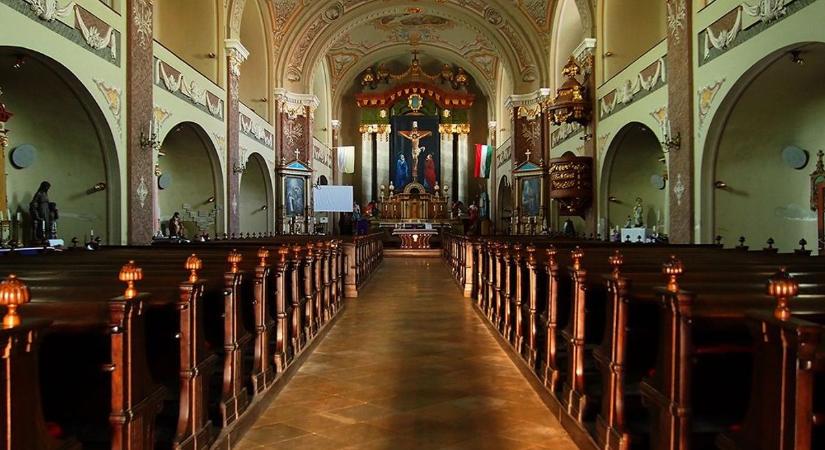 Ittas férfi miatt kell őrizni a kiskundorozsmai templom kapuját