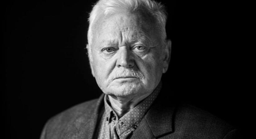 Paks jeles alakja már nem érhette meg, hogy átvegye a rangos kitüntetést