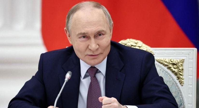 Trump Ázsiában, Putyin viszont a Donbaszban turnézott - hűen tükrözi ez a fontossági sorrendet