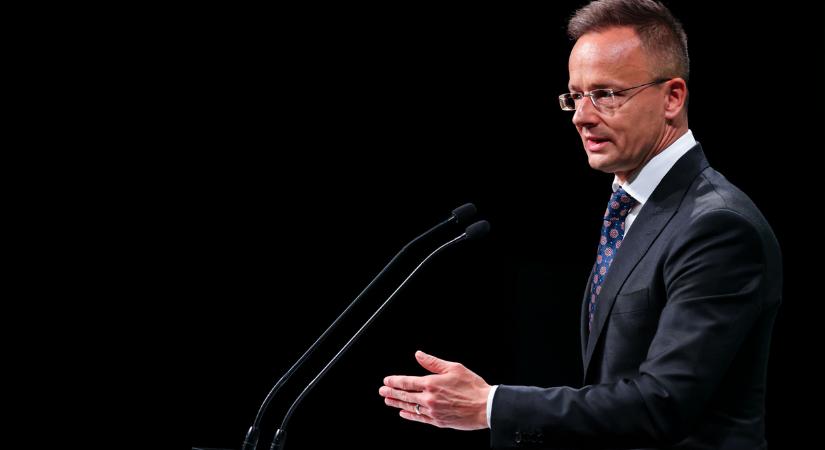 Megrázó híreket közölt a kenyai repülőgép-baleset kapcsán Szijjártó Péter