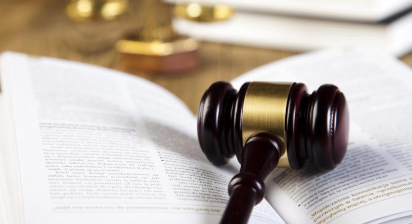 Aggasztó folyamat: az élen jár Magyarország a jogállamiság leépítésében