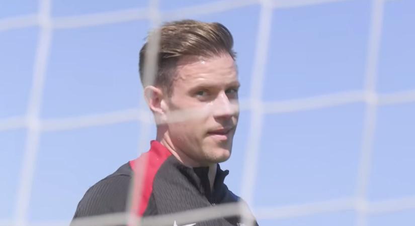 Füstöl az átigazolási bomba: már az új együttese mezében látjuk Ter Stegent?