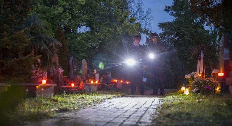 Vigyázzunk egymásra az emlékezés napjaiban!