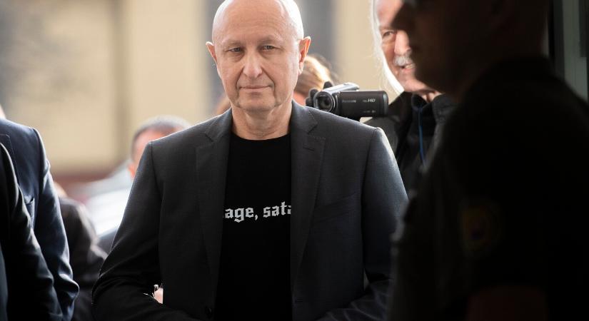 A rendőrség befolyásolásával vádolják Matovičot és Lipšicet