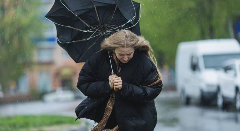 Citromsárga riasztást adtak ki: ebben a vármegyében durva szélvihar közeleg