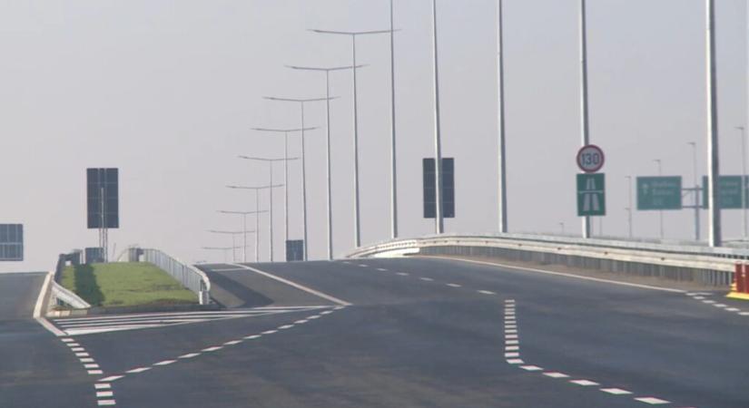 Jövő évtől nemcsak az autópálya-használatért kell fizetni