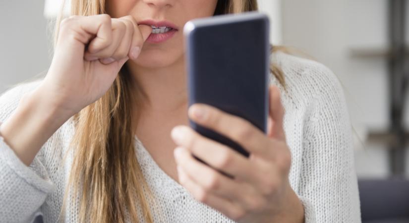 Ha a mobiltelefonod elkezdi ezt csinálni, azonnal ellenőrizd a bankszámládat