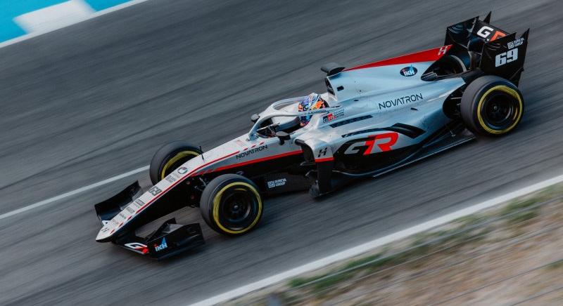 F2-es autóval tesztelt Rovanpera