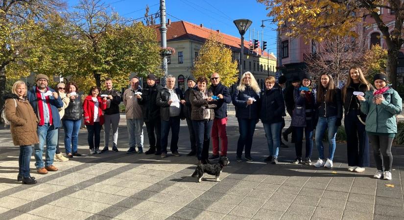 Almafát ültettek a debreceni oktatók a BMW Group Gyár területén