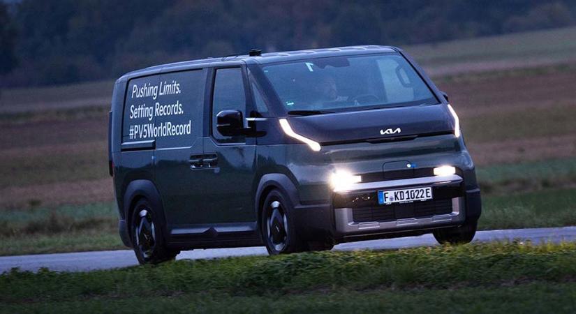 Nem akármilyen világcsúcsot állított fel egy elektromos furgon