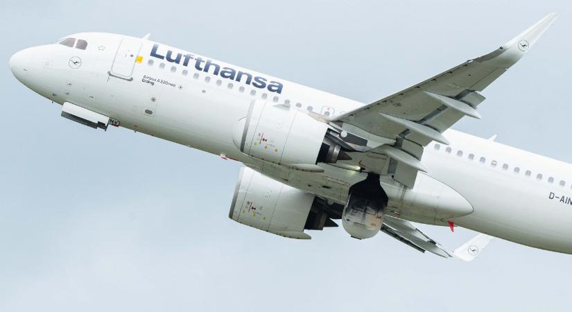 Villával szúrt meg két utast egy indiai férfi a Lufthansa transzatlanti járatán
