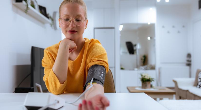 Észrevétlen hibák miatt lehet magasabb a vérnyomás – Erre figyelj nagyon mérés közben