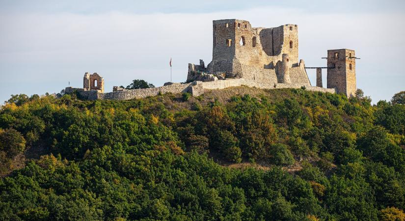 „Így azonban nem megy” – szomorú hír közölt a népszerű magyar turistacélpont