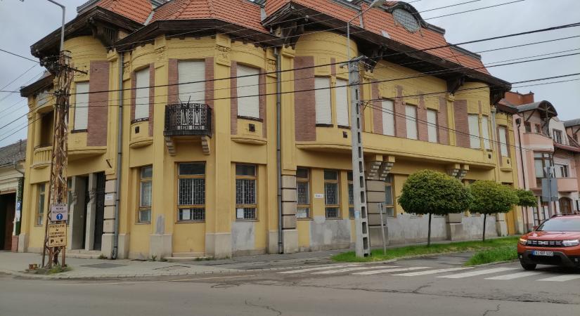 Ismét eladó a vásárhelyi Simon palota