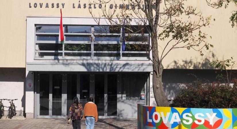 Schultz Zoltán az ország legjobb vidéki gimnáziuma, a Lovassy szellemiségéről és közösségéről