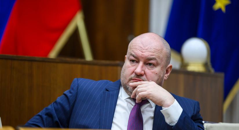 Pellegrinin akadhat meg Huliak kaszinótörvénye