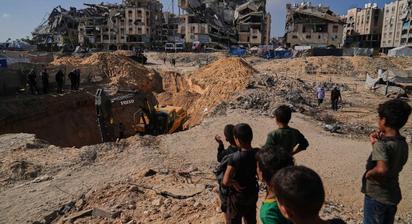 A Hamász újabb halott túsz átadását ígérte Izraelnek kedd estére