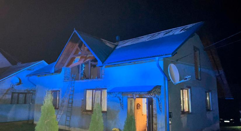 A huszti járásban a tűzoltóknak sikerült megakadályozniuk egy lakóház teljes leégését