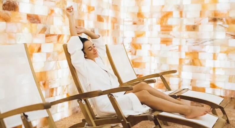 Szauna, gőz vagy sóbarlang? Melyik illik hozzád leginkább?