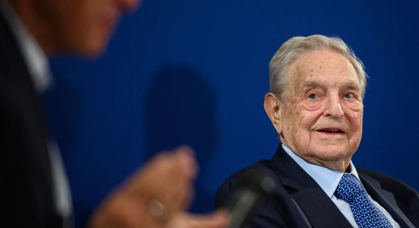 Trumpékat és Putyinékat sem kímélték: Sorosék megint beírták a menetrend szerinti intőt hazánknak