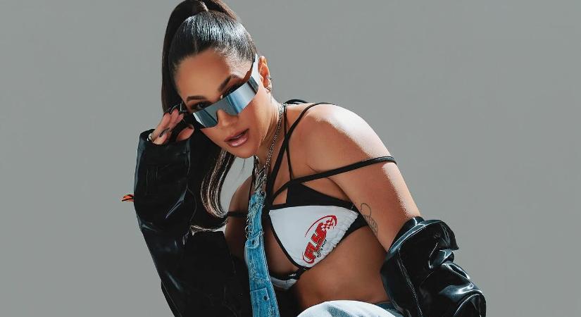 Kockahasú brazil énekesnő a nap csaja