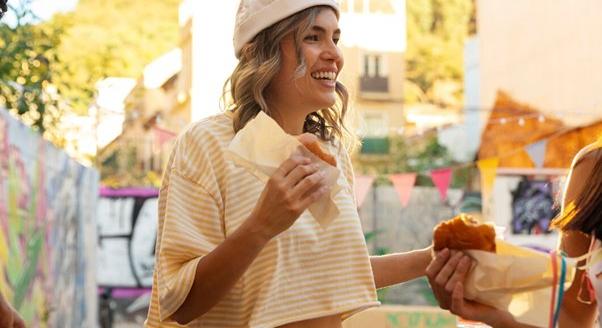 Hogyan alakítja a street food a modern kulináris trendeket?