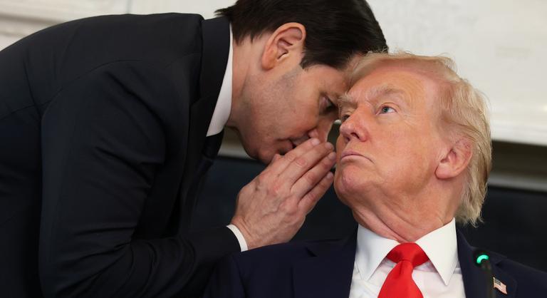 Az Egyesült Államok arra készül, hogy megvédje Tajvant Kínától