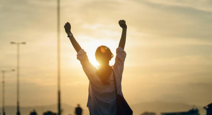 Szerdán két csillagjegy is megkönnyebbül: apró részletek indíthatnak be nagy változásokat