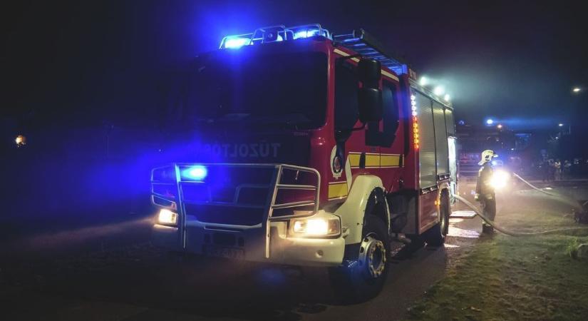 Lángolt egy ház Hevesben