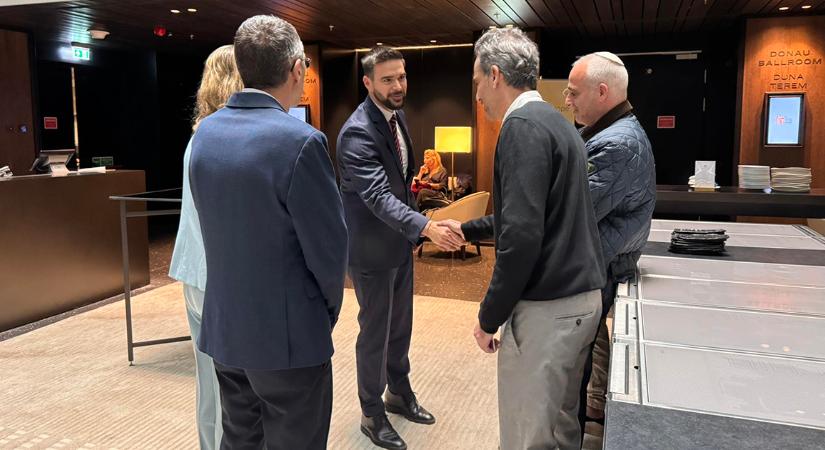 Izraeli cégek képviselőivel tárgyalt a fővárosban Barcsa Lajos