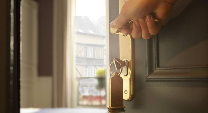 Ilyen gyakran fertőtlenítsd a kilincseket, ha nem szeretnél megbetegedni