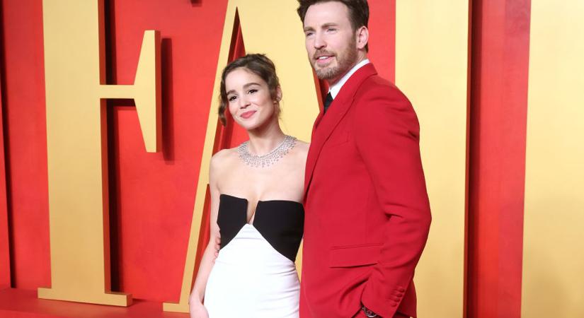 Megszületett Chris Evans első gyereke – a neme és a neve is kiderült a kicsinek