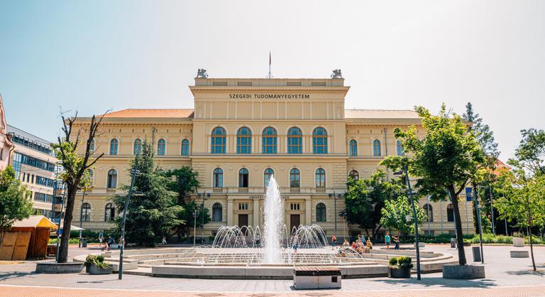 Több ezer embernek továbbította Orbán Viktor levelét a Szegedi Tudományegyetem kancellárja