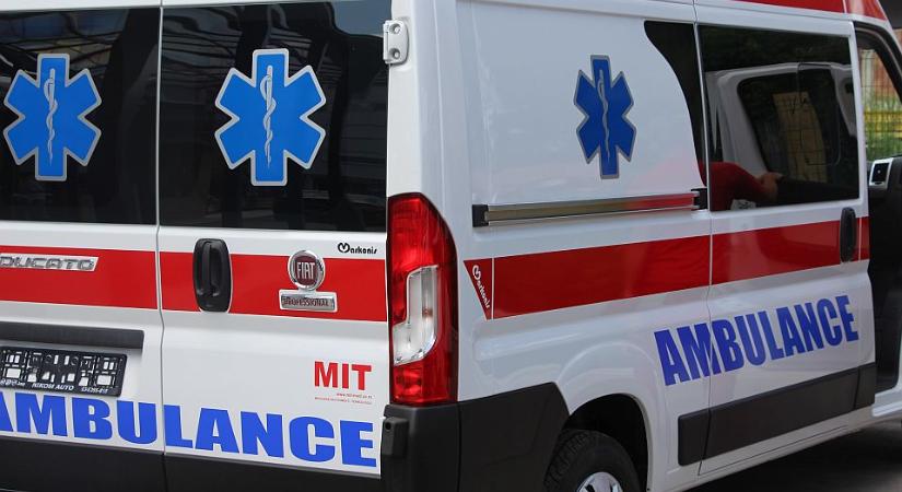 Egy fiú meghalt, több társa megsérült a furgonos balesetben