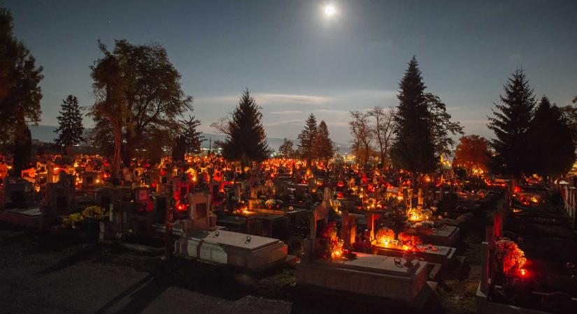 Mindenszentekre készül Sepsiszentgyörgy – Tízezrek gyújtanak gyertyát szeretteik emlékére