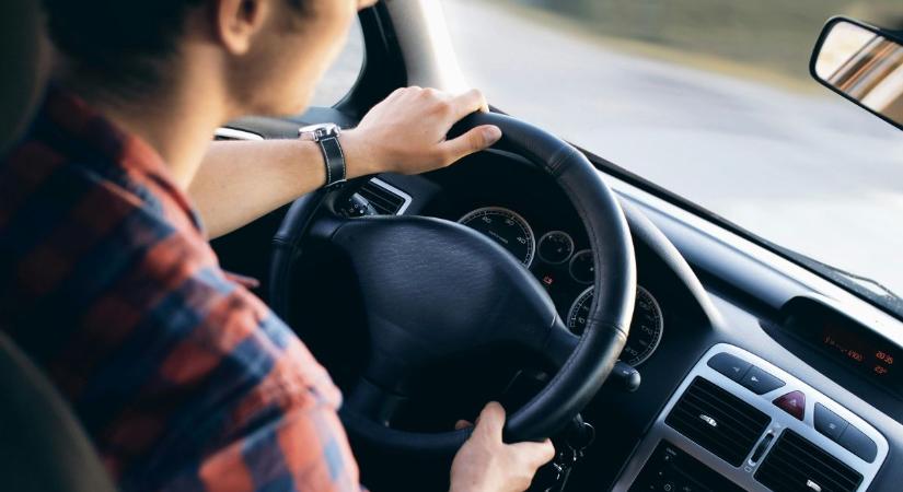 Hamis vád: Heccből hívta fel a segélyhívót a vasi férfi, hogy megviccelje sofőrét