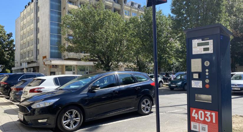 Így alakul a parkolási rend Debrecenben Halottak Napján
