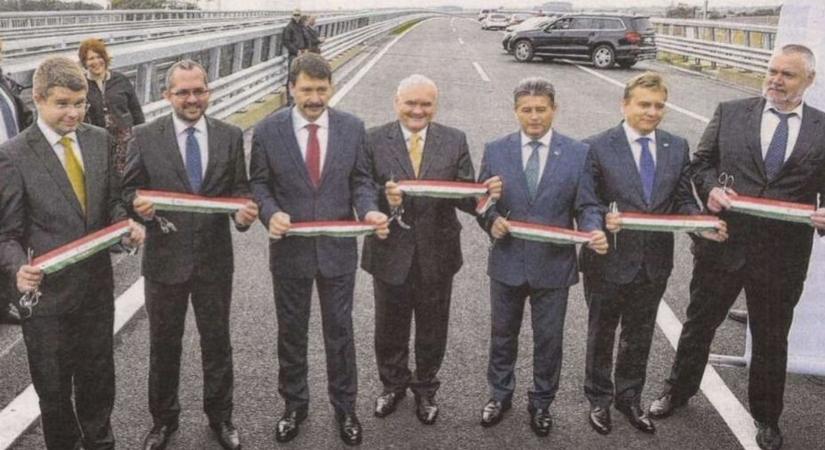 Három álom vált valóra az M86-os gyorsforgalmi átadásával, kilenc évvel ezelőtt