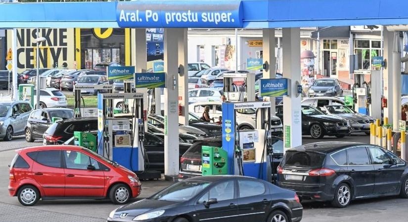 Pánikszerűen importálják a dízelt és a kerozint Európába az újabb orosz szankciók miatt